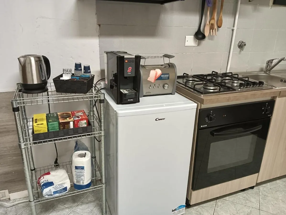 Le Due Sorelle In Fiera Bologna Guest house
